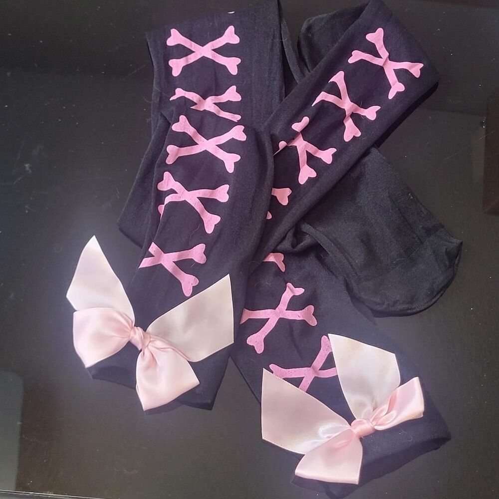 Hot-topic Women's Pink and Black Leggings
